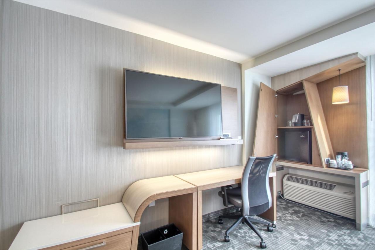 Отель Courtyard By Marriott Фарго Экстерьер фото