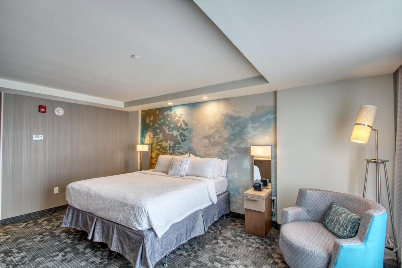 Отель Courtyard By Marriott Фарго Экстерьер фото